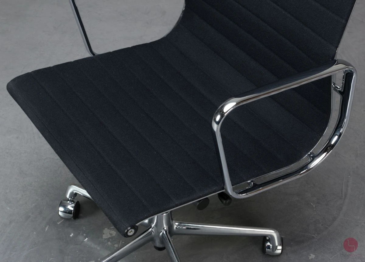 Vitra EA 119 Aluminium Chair Hopsak Schwarz gebraucht
