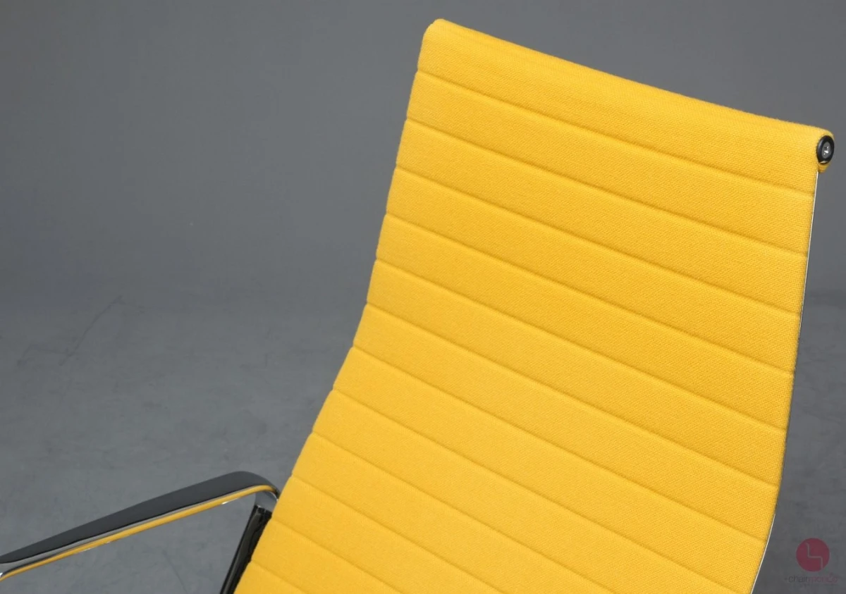 Vitra EA 124 Aluminium Chair Sessel Hopsak Gelb gebraucht
