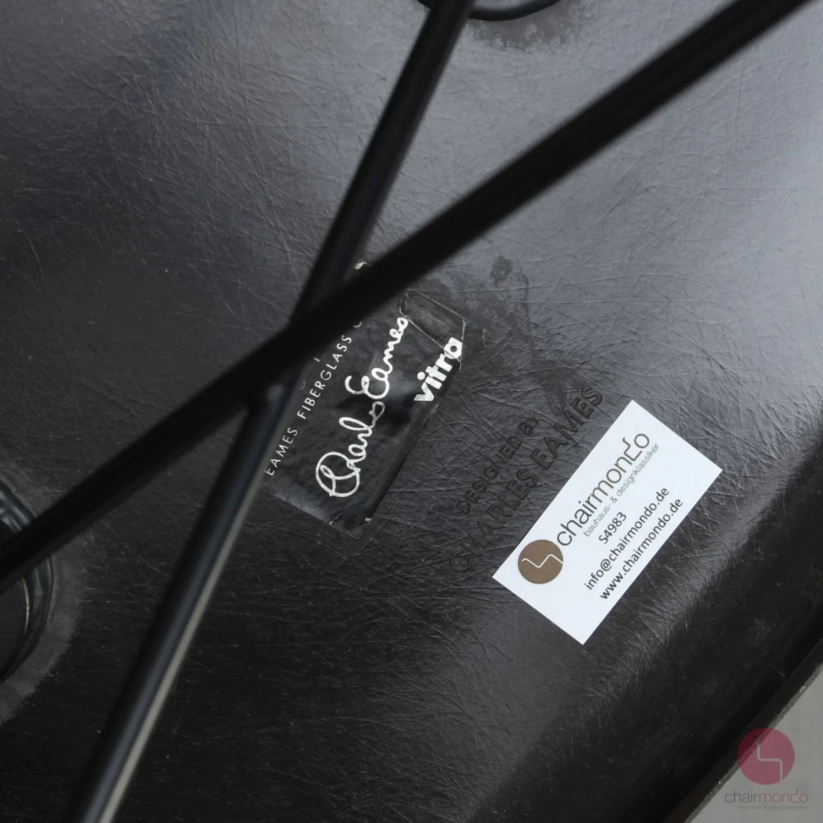 Vitra Eames DSW Side Chair Fiberglas Hermann Miller Schwarz Ahorngestell gebraucht