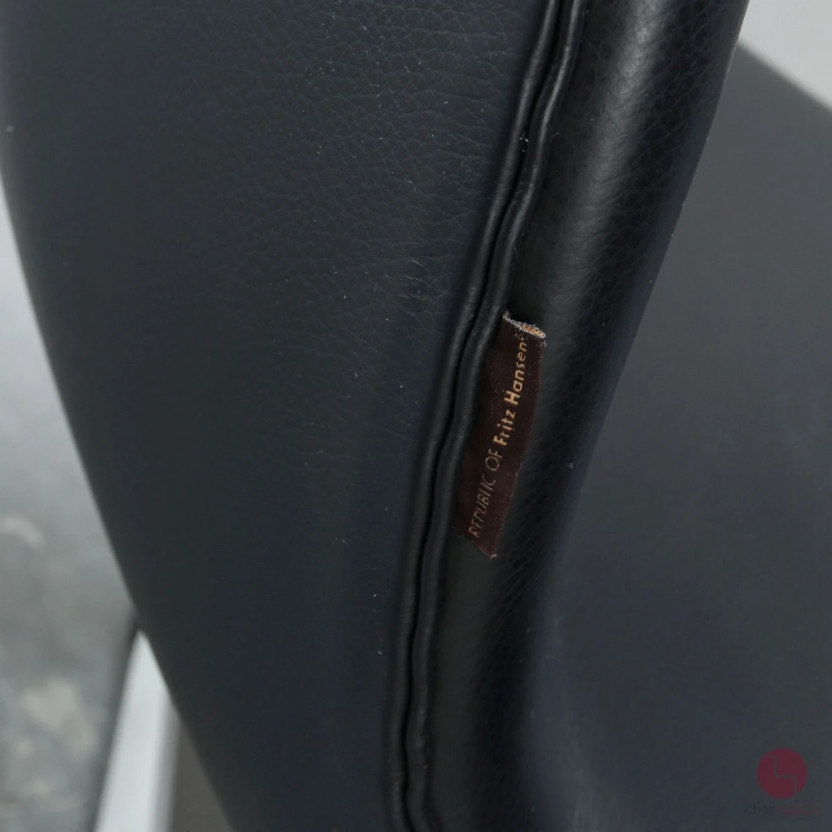 Fritz Hansen Swan Chair in Schwarz Leder Sessel gebraucht