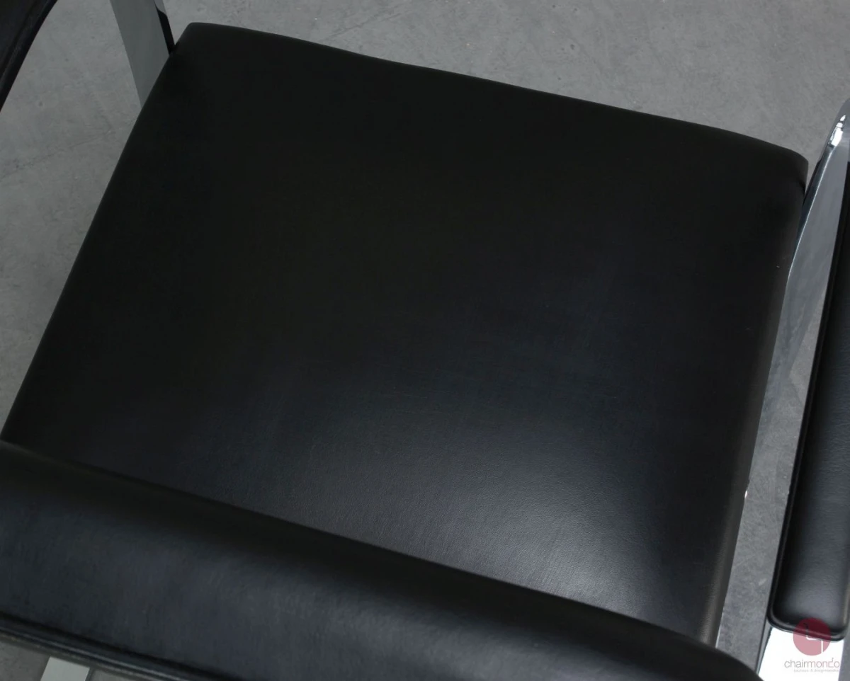 Knoll Brno Freischwinger Armlehnstuhl Leder Schwarz gebraucht