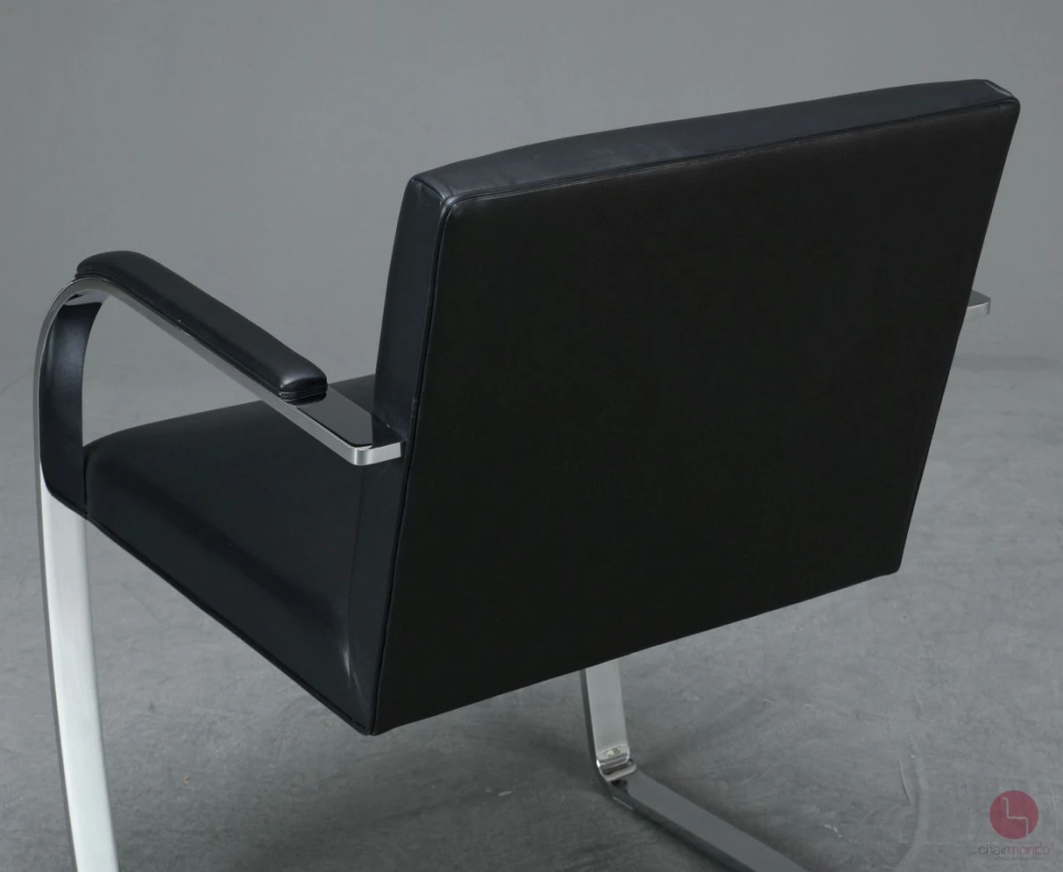 Knoll Brno Freischwinger Armlehnstuhl Leder Schwarz gebraucht