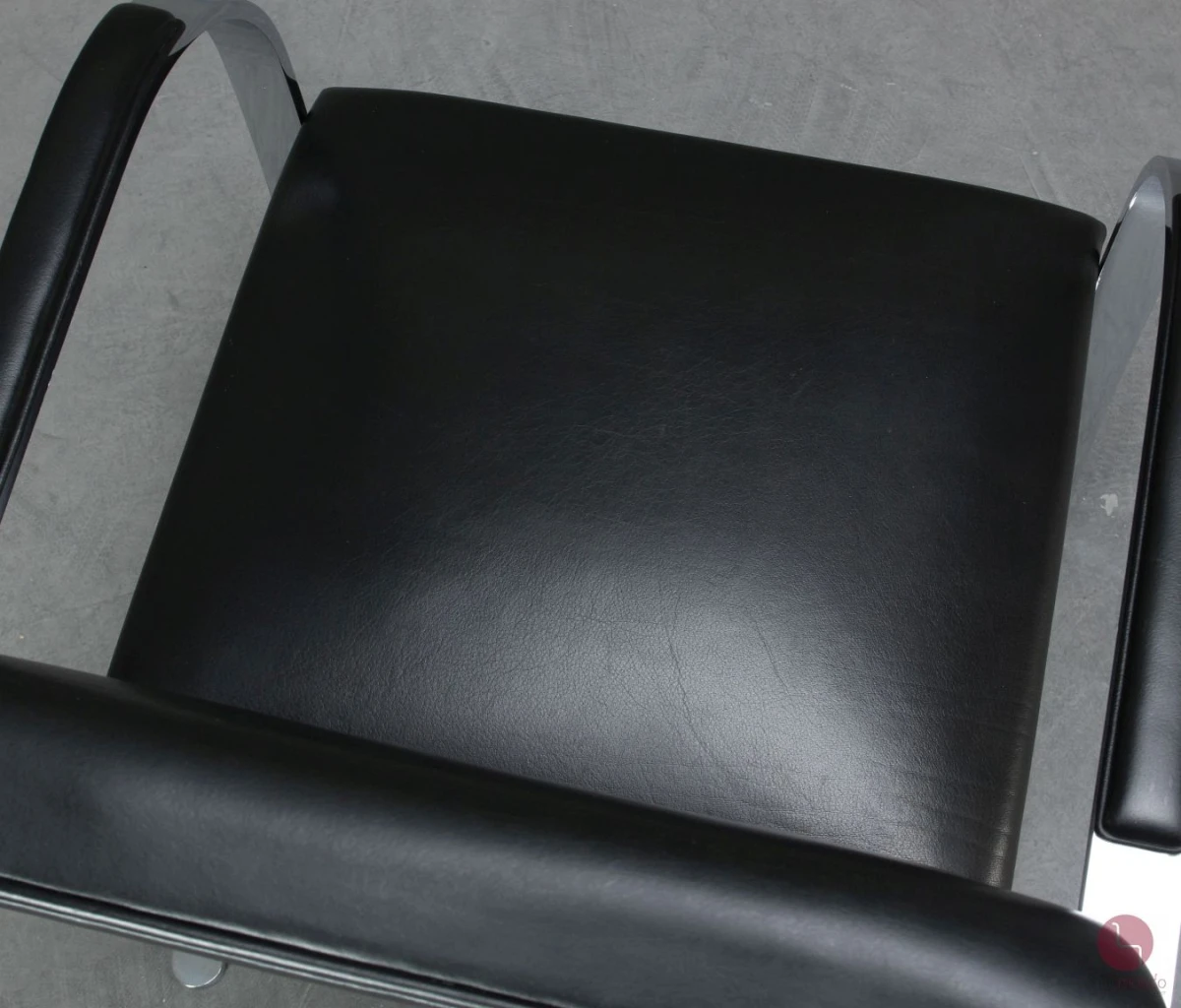 Knoll Brno Freischwinger Armlehnstuhl Leder Schwarz gebraucht
