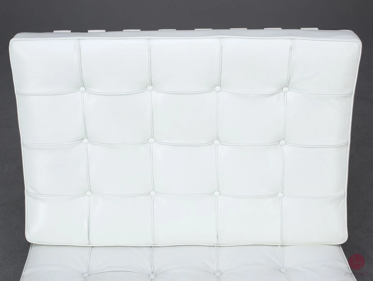 Knoll Barcelona Chair mit weißem Leder - gebraucht