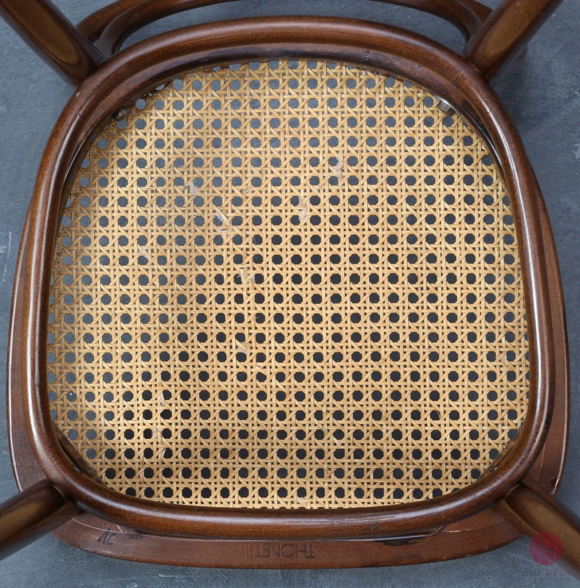 Thonet 214 Nussbaum Braun Bugholzstuhl mit Geflecht Vintage gebraucht