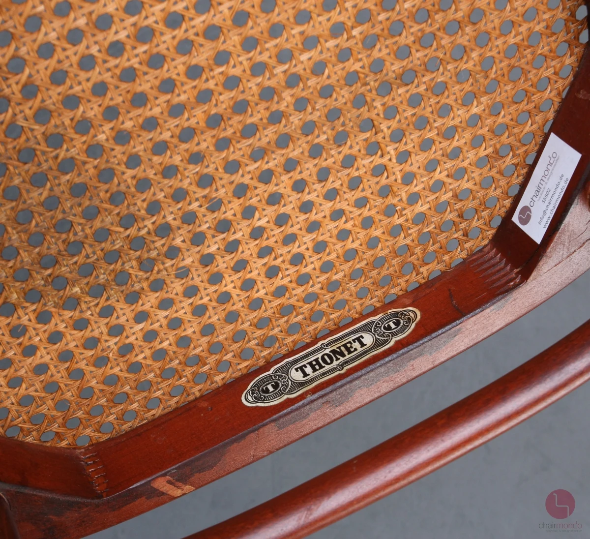 Thonet 214 Mahagoni Braun Bugholzstuhl mit Geflecht gebraucht