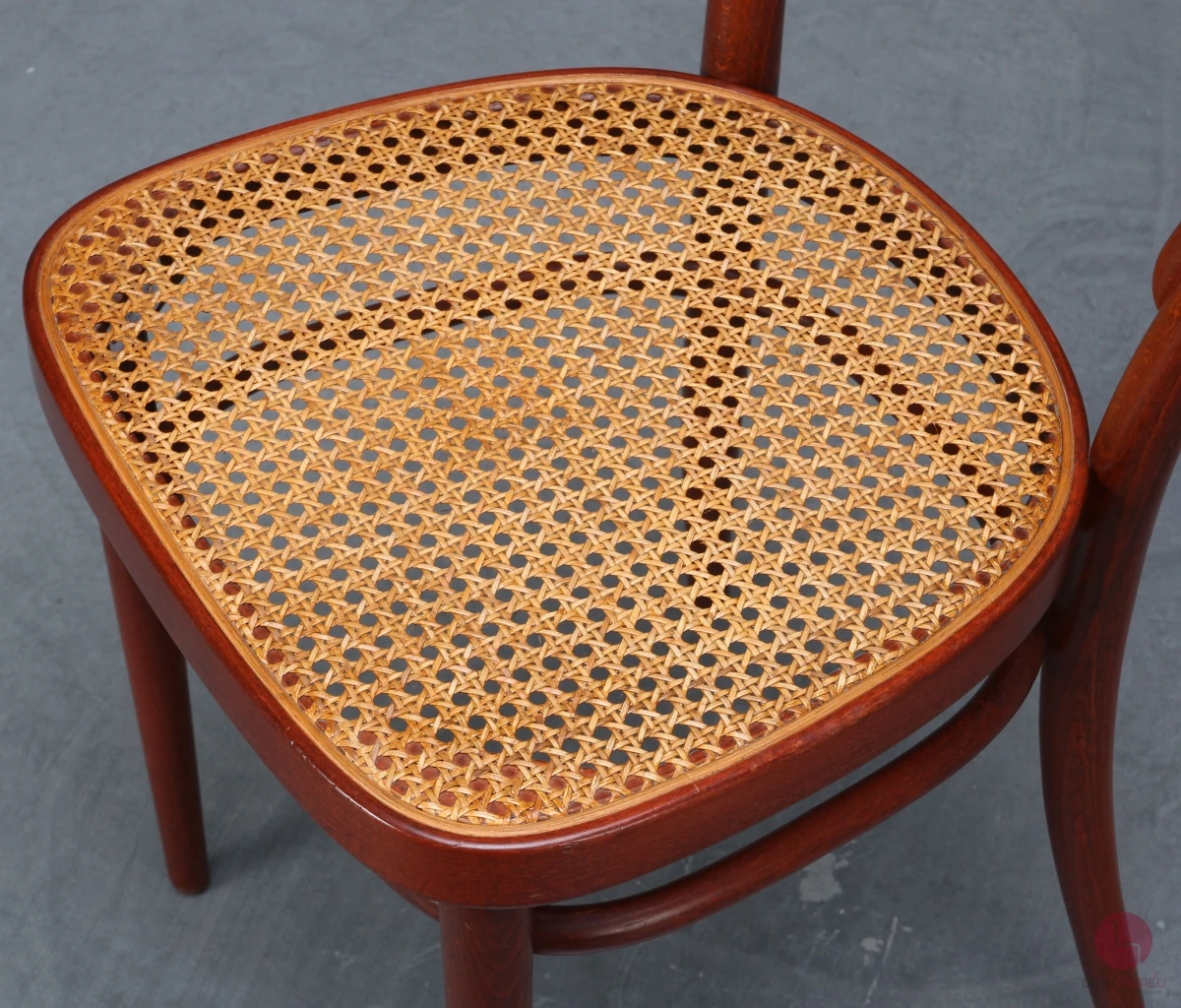 Thonet 214 Mahagoni Braun Bugholzstuhl mit Geflecht gebraucht
