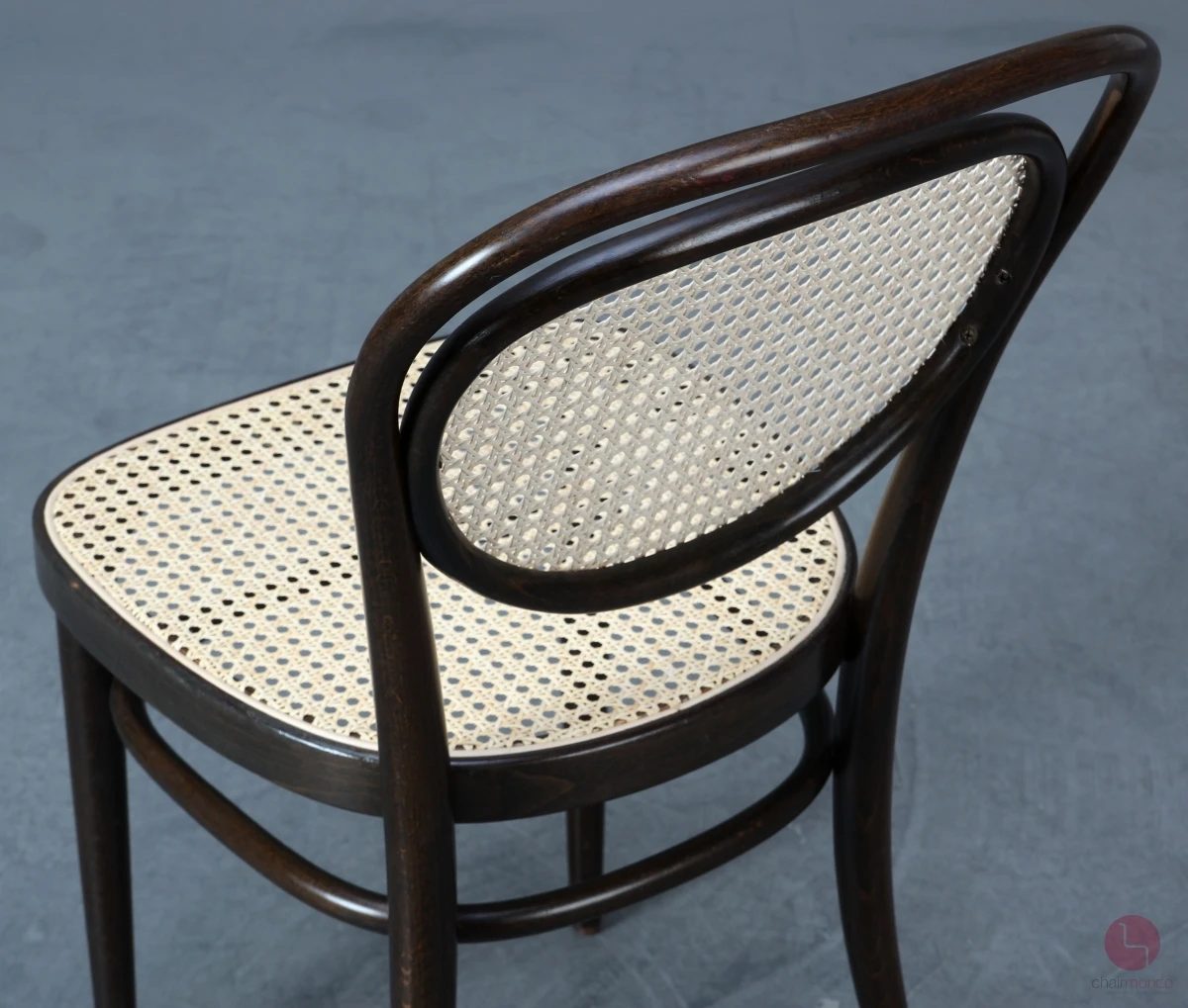 Thonet 215 R Dunkelbraun Bugholzstuhl mit neuem Geflecht gebraucht