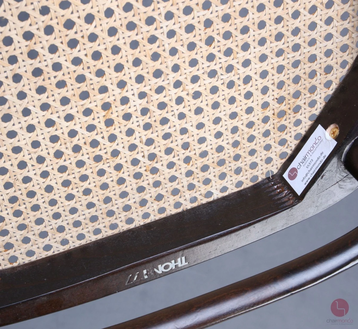 Thonet 215 R Bugholzstuhl Braun mit Geflecht gebraucht