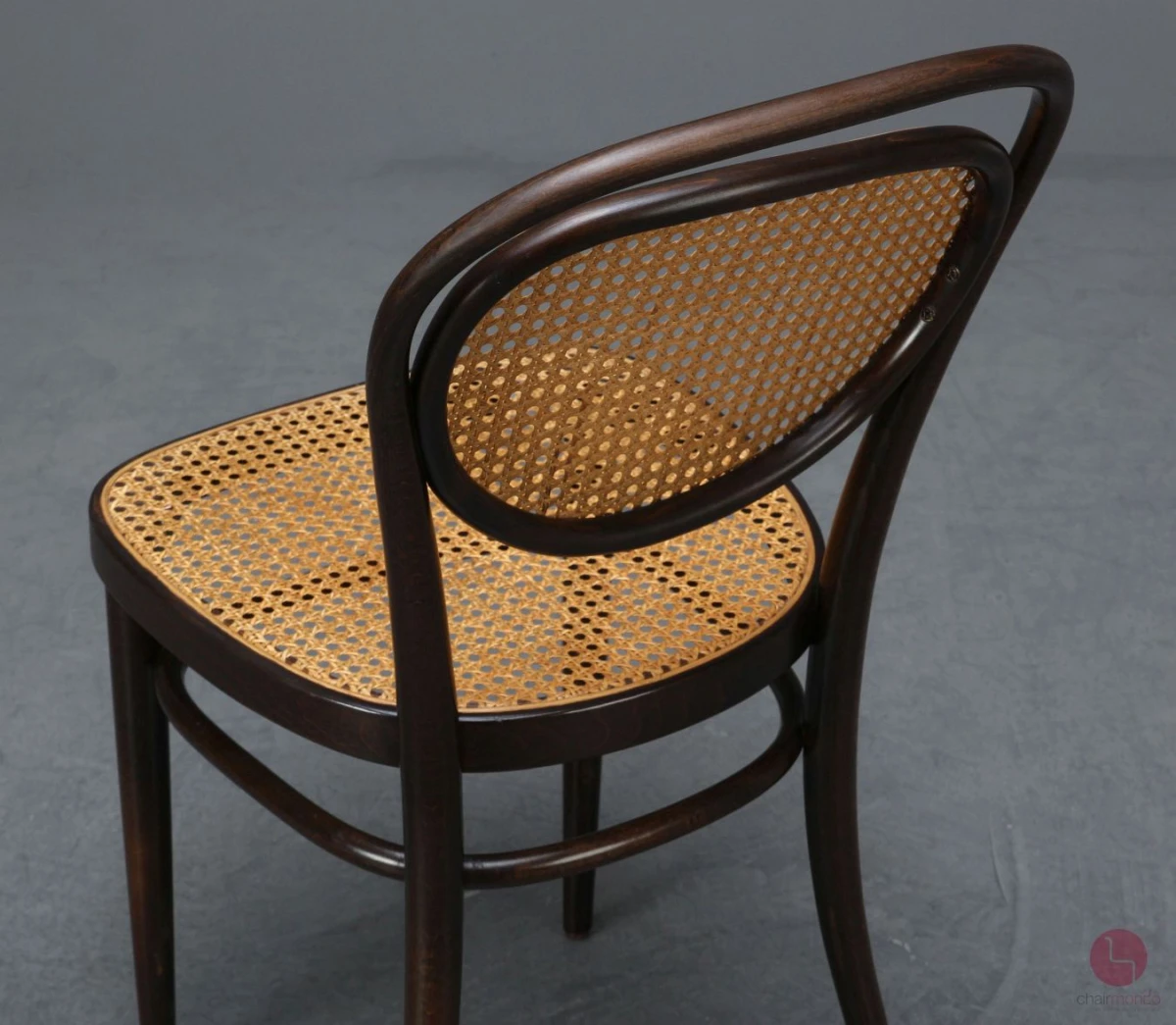 Thonet 215 R Bugholzstuhl Braun mit Geflecht gebraucht