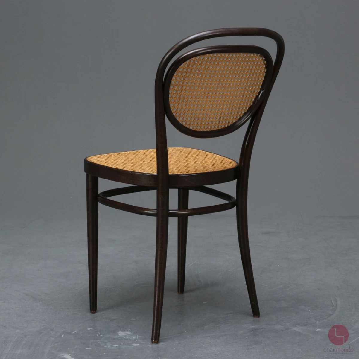 Thonet 215 R Bugholzstuhl Braun mit Geflecht gebraucht