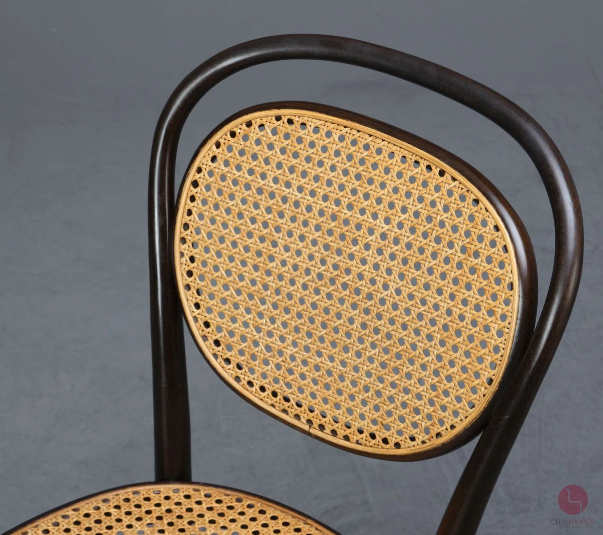 Thonet 215 R Bugholzstuhl Braun mit Geflecht gebraucht