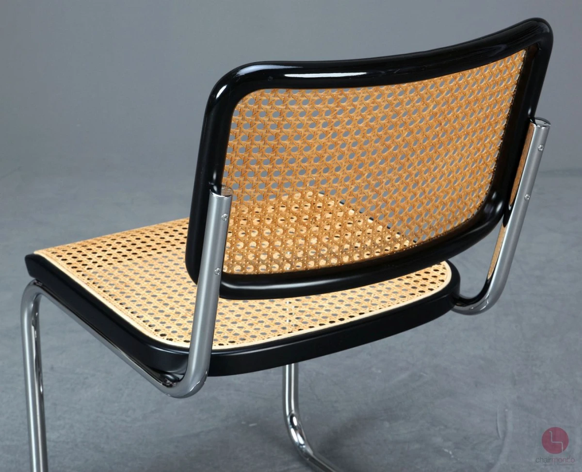 Thonet S32 Schwarz Freischwinger mit Wiener Geflecht Vintage