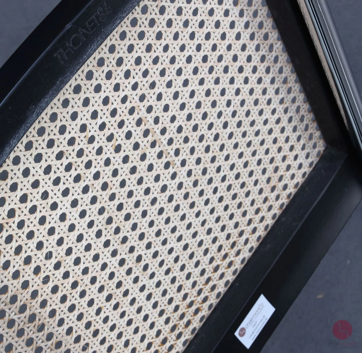 Thonet S32 Schwarz Freischwinger mit Wiener Geflecht Vintage