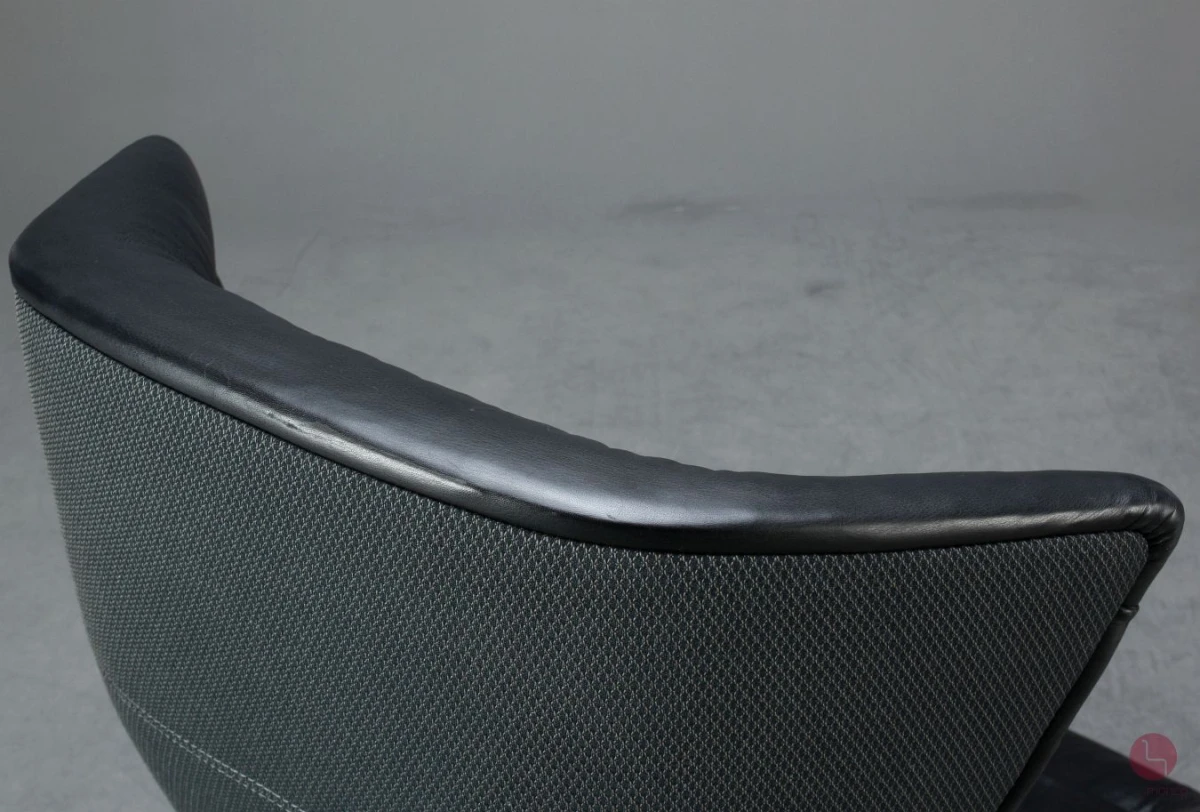 Thonet 808 Lounge Leder Sessel Schwarz mit Ottoman gebraucht