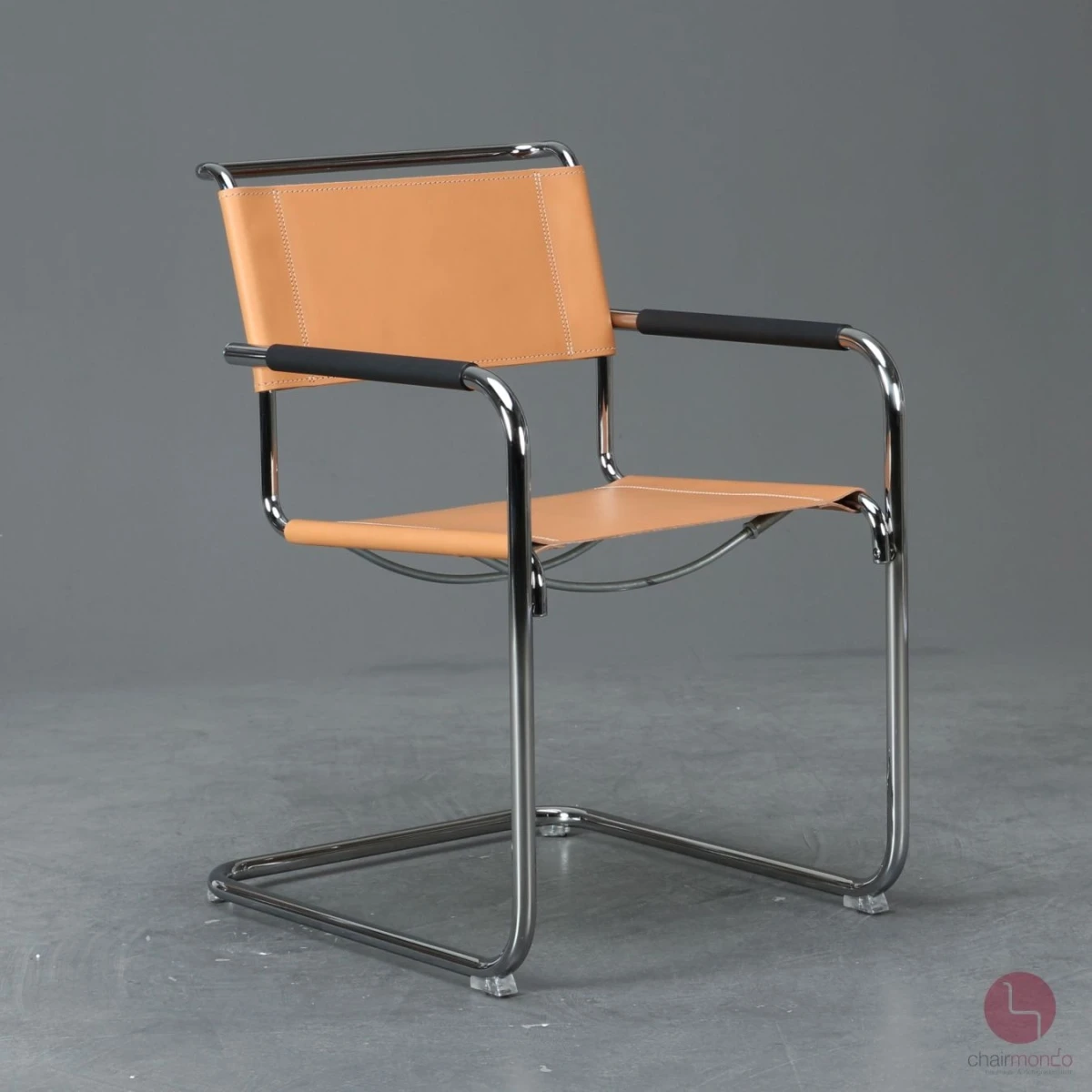 Thonet S34 Freischwinger mit neuem Kernleder in Beige Natur - gebraucht