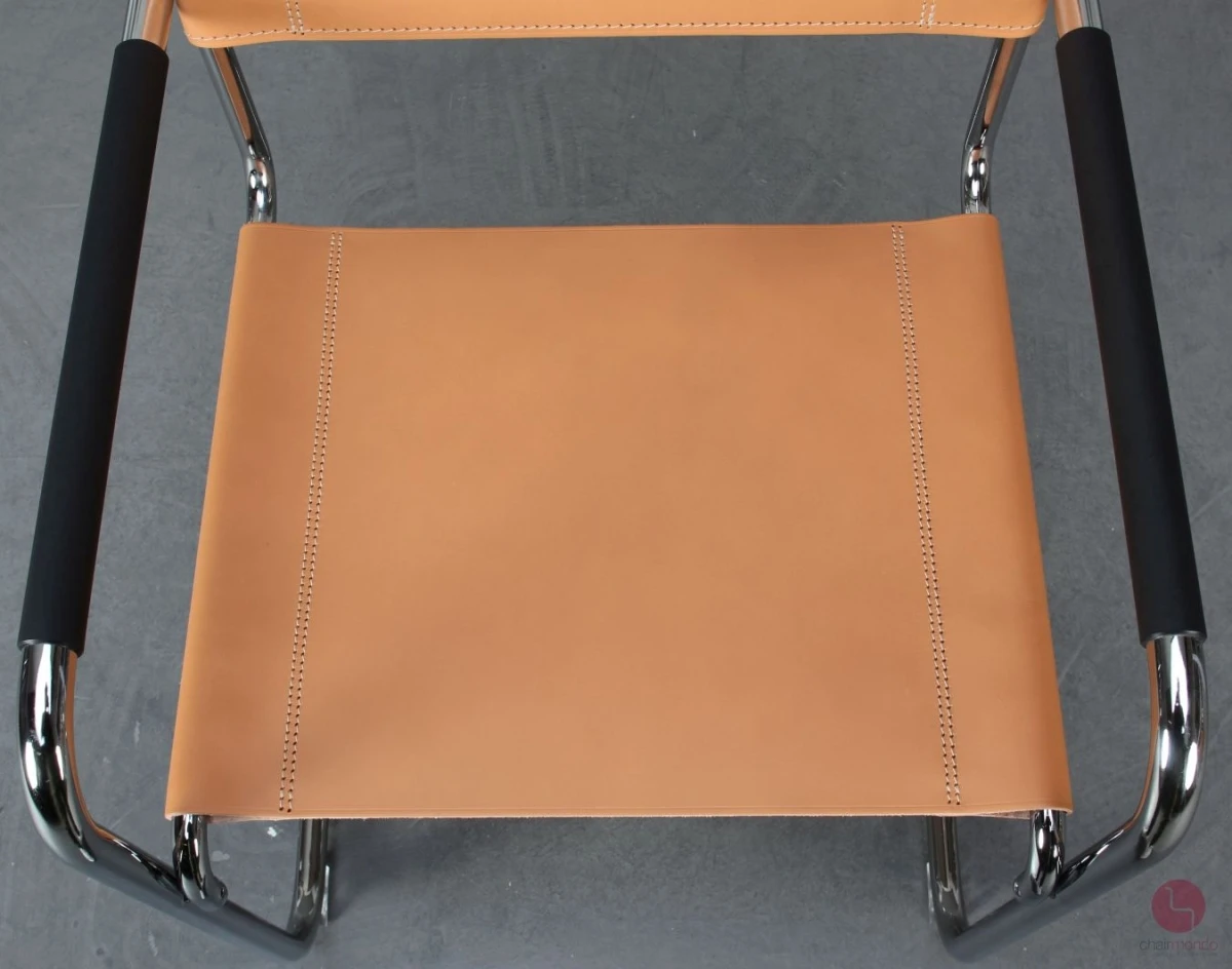 Thonet S34 Freischwinger mit neuem Kernleder in Beige Natur - gebraucht