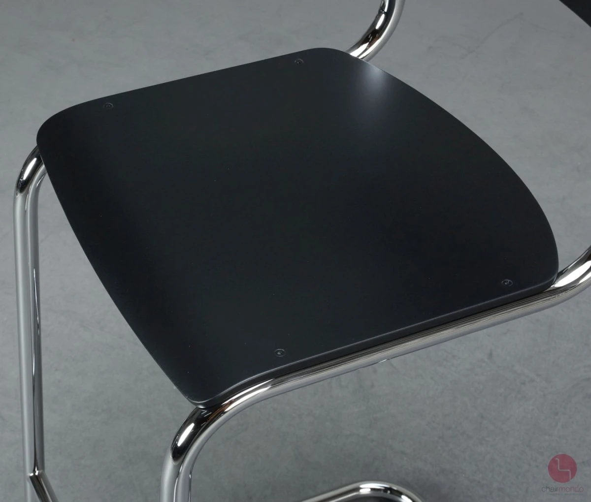 Thonet S43 H Freischwinger Barstuhl in Schwarz gebraucht