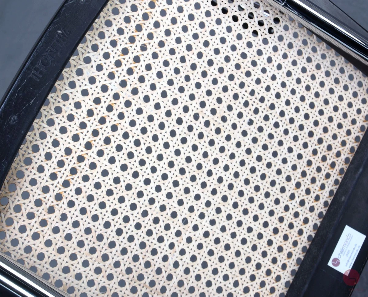 Thonet S64 Freischwinger in Schwarz mit Patina Geflecht - gebraucht