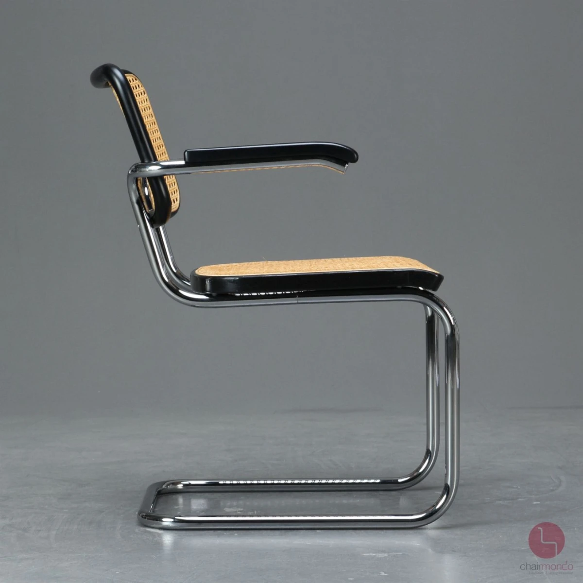 Thonet S64 Freischwinger in Schwarz mit Patina Geflecht - gebraucht
