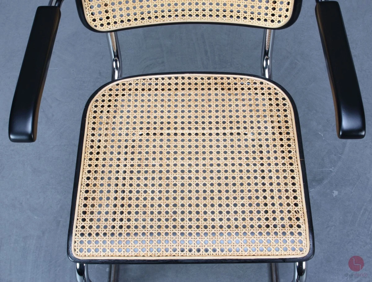 Thonet S64 Freischwinger in Schwarz mit Patina Geflecht - gebraucht