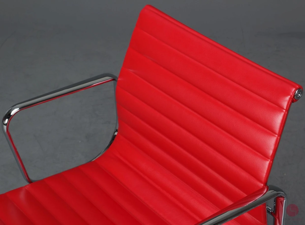 Vitra EA 108 Aluminium Chair Leder Rot 2014 gebraucht