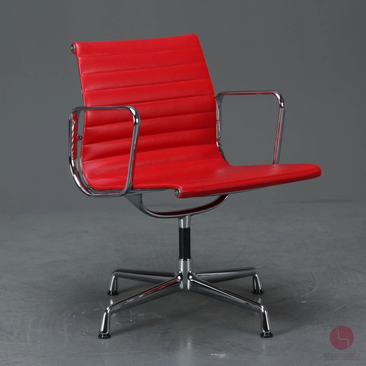 Vitra EA 108 Aluminium Chair Leder Rot 2014 gebraucht
