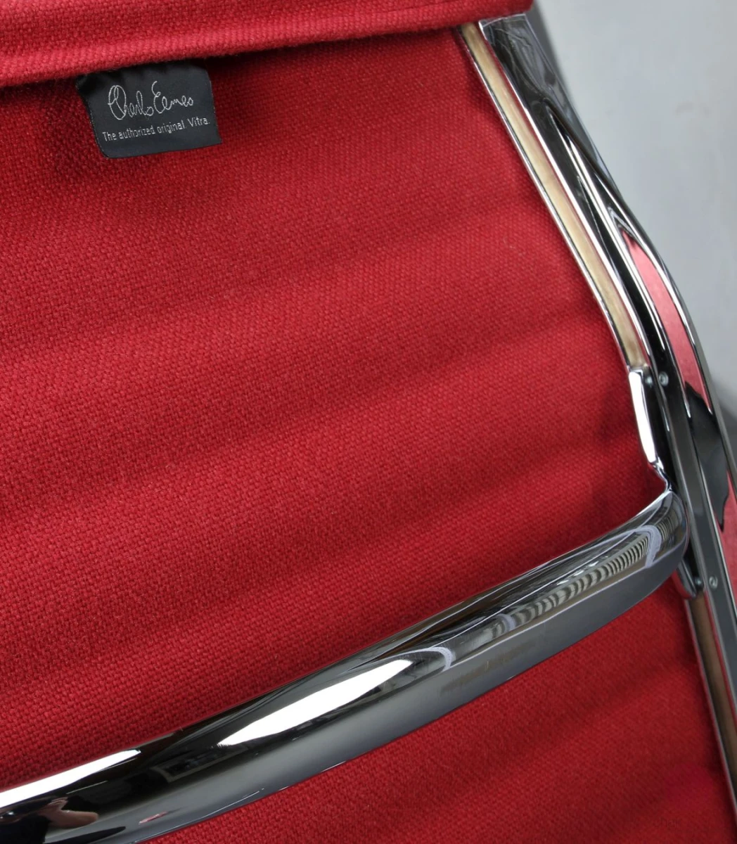 Vitra EA 115 Aluminium Chair Sessel Hopsak Himbeer Rot gebraucht