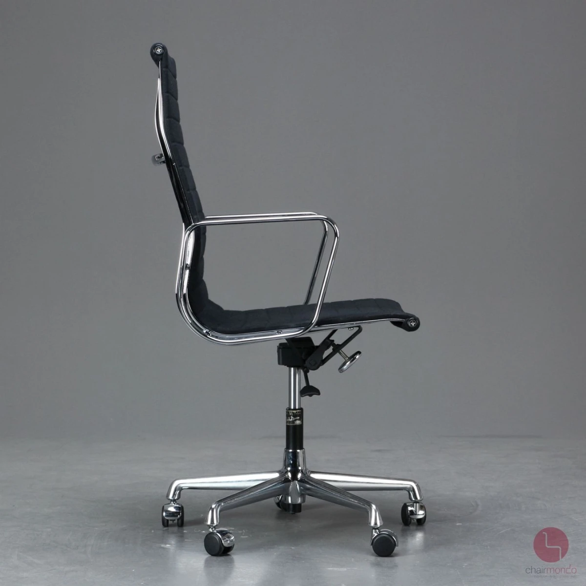 Vitra EA 119 Aluminium Chair Hopsak Schwarz gebraucht