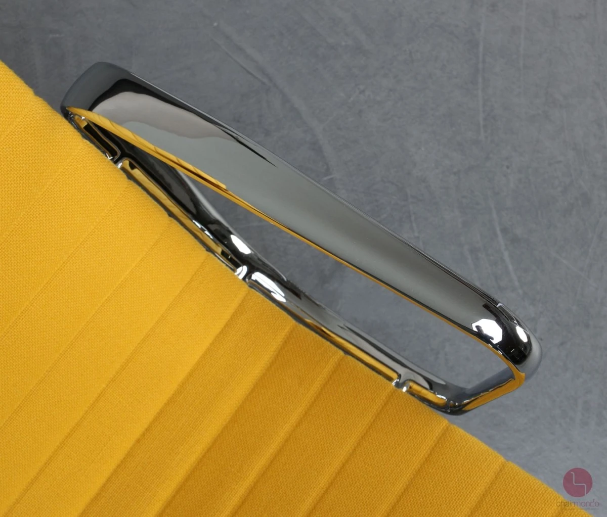 Vitra EA 124 Aluminium Chair Sessel Hopsak Gelb gebraucht