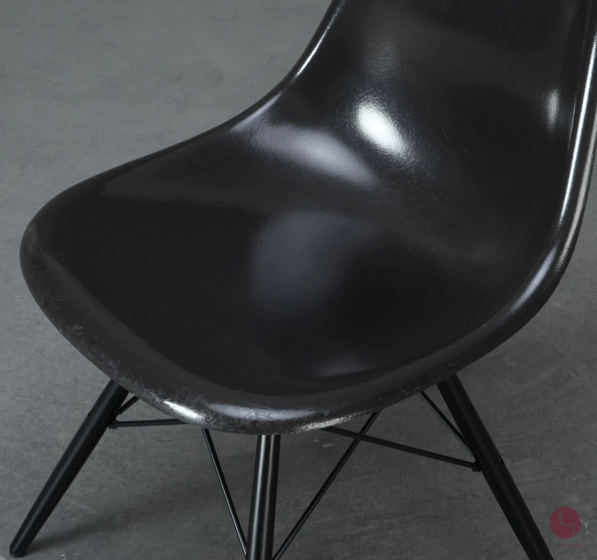 Vitra Eames DSW Side Chair Fiberglas Hermann Miller Schwarz Ahorngestell gebraucht