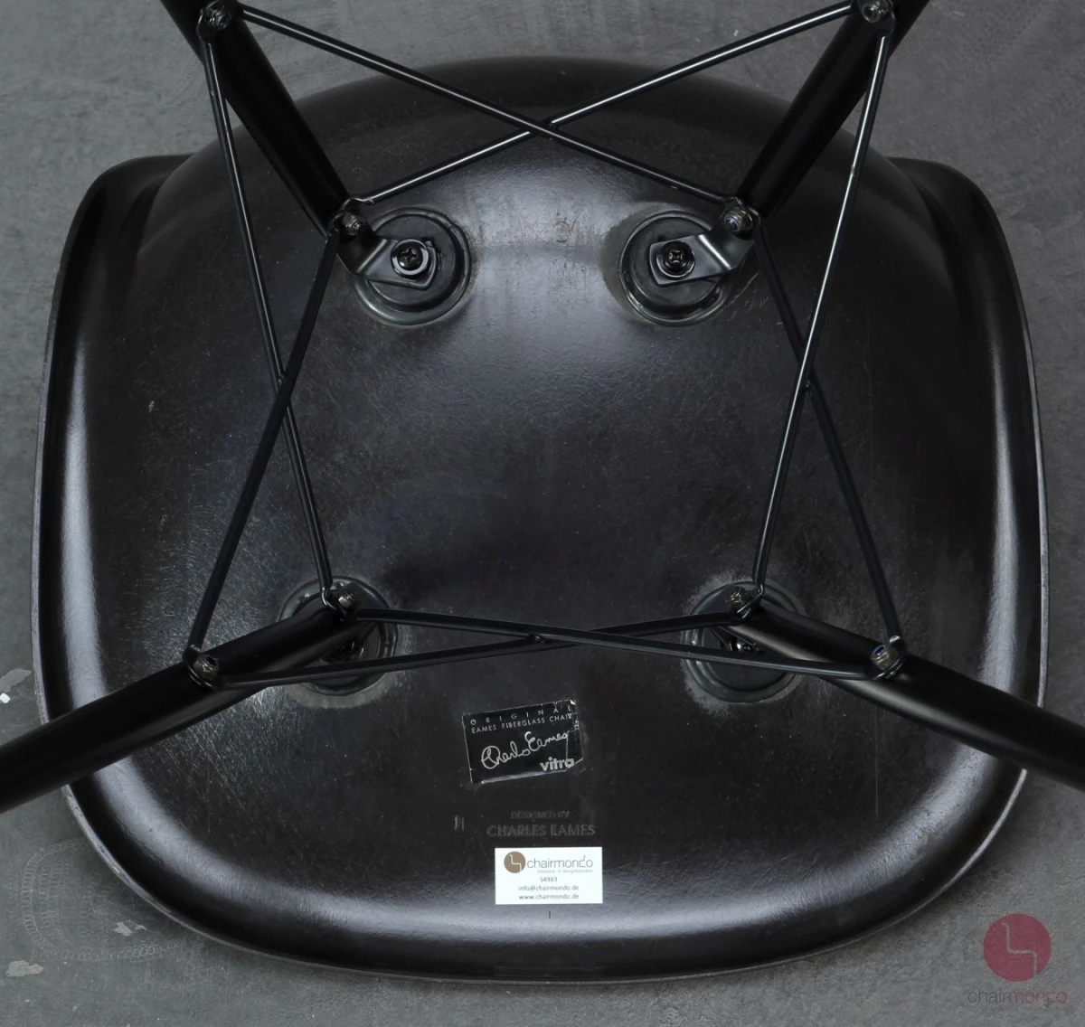 Vitra Eames DSW Side Chair Fiberglas Hermann Miller Schwarz Ahorngestell gebraucht